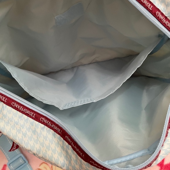 2005 Cinnamoroll Houndstooth Messenger Bag 🍎 - Picture 5 of 9